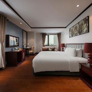 Suite City View
